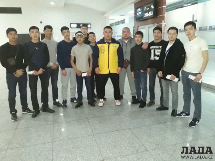 Спортсмены из Мунайлы привезли восемь медалей с чемпионата Казахстана по пауэрлифтингу