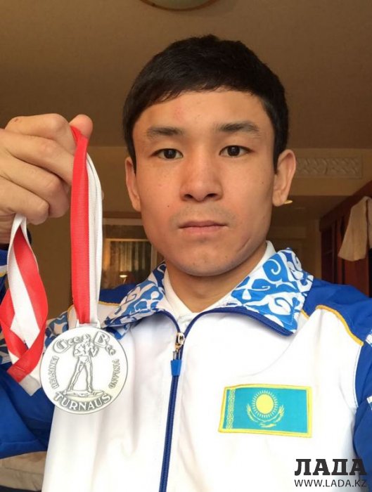 Боксер из Мангистау Бекзад Нурдаулетов завоевал золотую медаль на международном турнире в Финляндии