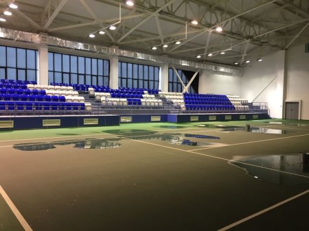 В теннисном центре Актау из-за дождей затопило крытые корты