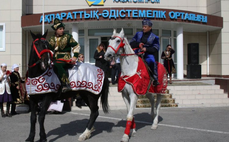 Весна на комбинате. Работники ТОО «МАЭК-Казатомпром» первыми встретили Амал.