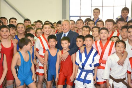 Нурсултан Назарбаев принял участие в церемонии открытия дворца спорта «Мангистау Арена»