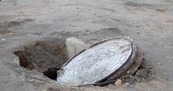 На замену поврежденных канализационных люков в Актау планируют потратить более миллиона тенге