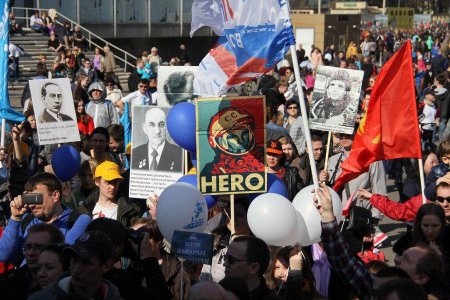 День космонавтики: полет Гагарина и вечеринка под шаттлом