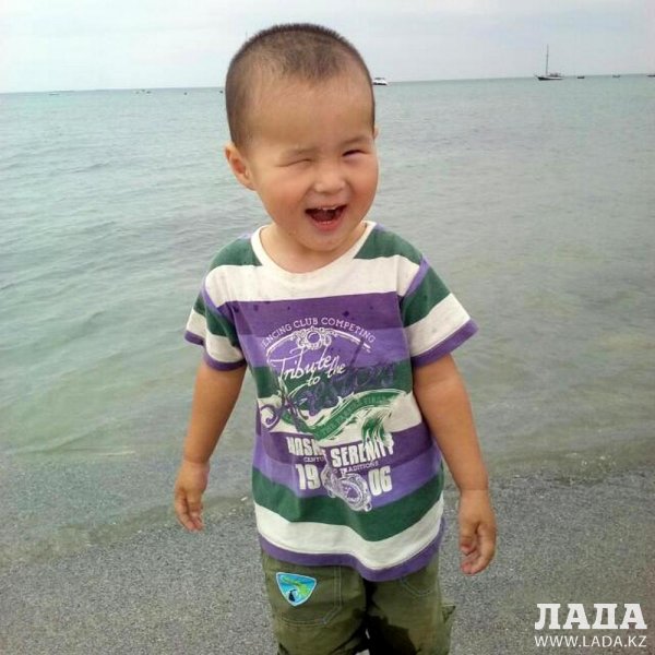 Фонд «Адал» собирает средства на операцию трехлетнему Жанузаку