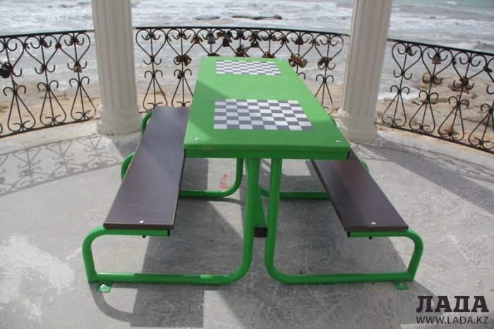 Канат Жумабаев: Уличные тренажеры на набережной 15 микрорайона Актау круглосуточно доступны всем желающим