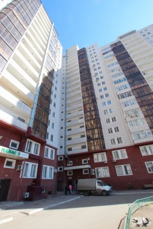 "Нас всех спас ребенок". Рассказ человека из сорвавшегося лифта в Астане