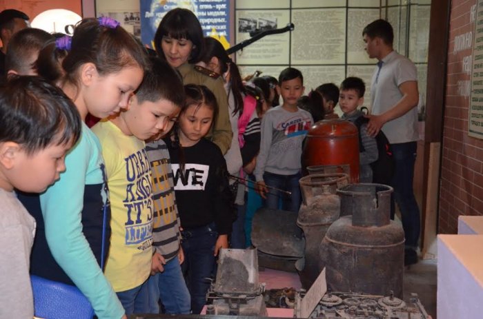О последствиях игр с огнем рассказали школьникам в службе пожаротушения Актау