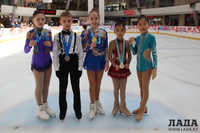 Юные фигуристки из Актау завоевали пять медалей на двух турнирах в Кызылорде