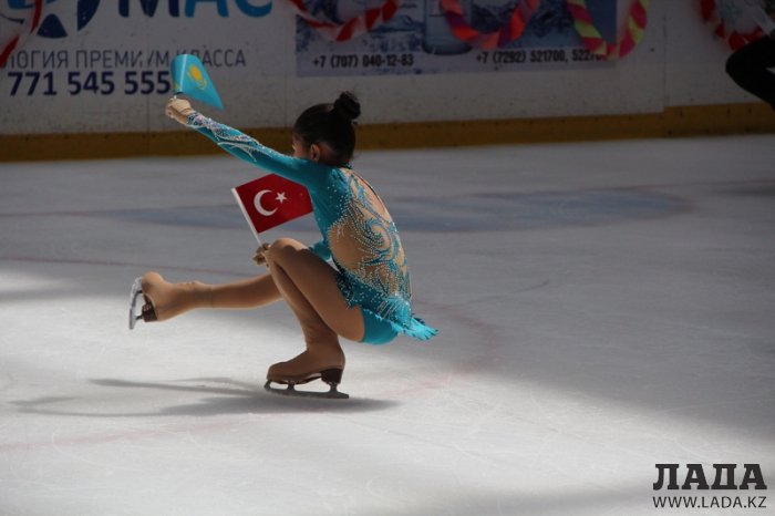 Юные фигуристки из Актау завоевали пять медалей на двух турнирах в Кызылорде