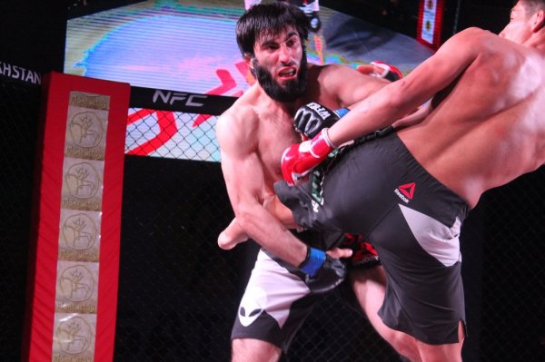 Азамат Абилов из Актау вышел в финал турнира по смешанным боям «NFC West Kazakhstan»