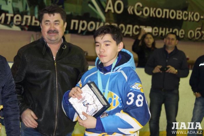 Юные хоккеисты из Актау заняли второе место на чемпионате РК