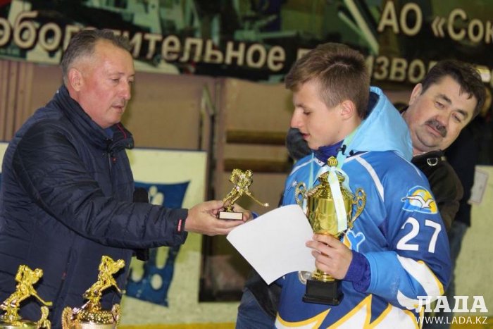 Юные хоккеисты из Актау заняли второе место на чемпионате РК