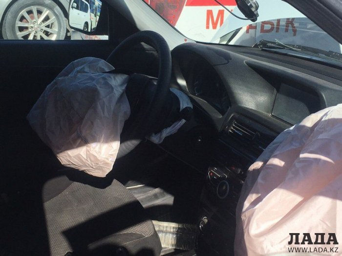Водитель автомобиля Lada Priora получил ожог из-за сработавшей во время ДТП подушки безопасности