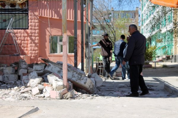 Во 2 микрорайоне Актау снесли незаконно возведенное кафе