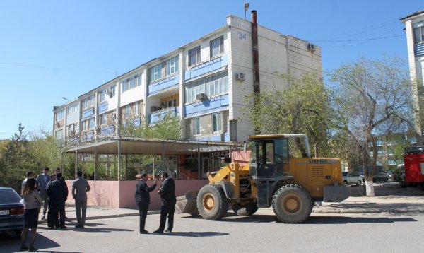 Во 2 микрорайоне Актау снесли незаконно возведенное кафе