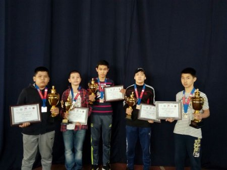 Спортсмены из Мангистау завоевали восемь медалей на республиканском турнире по тайскому боксу в Шымкенте