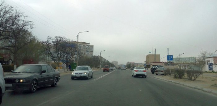 В Актау новую схему размещения дорожных знаков планируют внедрить в июле 2017 года