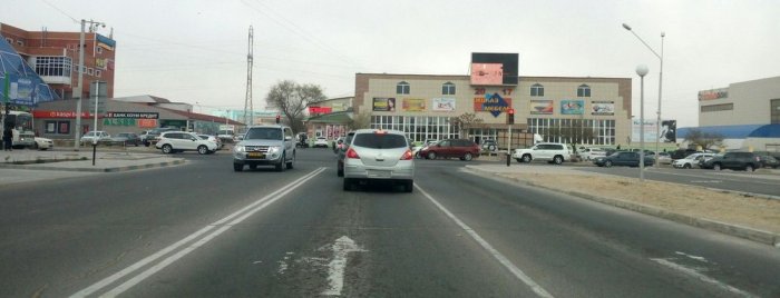 В Актау новую схему размещения дорожных знаков планируют внедрить в июле 2017 года