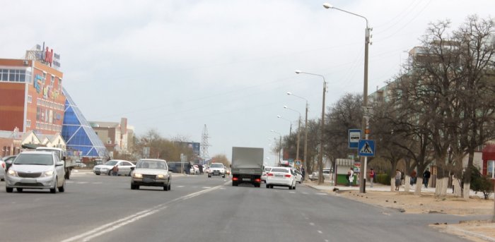 В Актау новую схему размещения дорожных знаков планируют внедрить в июле 2017 года