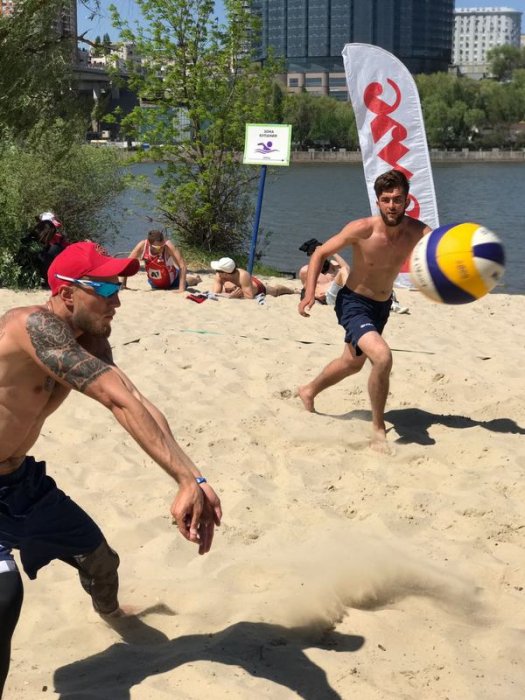 Спортсмены из Актау привезли две медали с международного турнира по пляжному волейболу