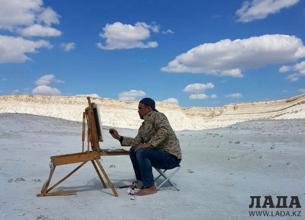Для «ЭКСПО-2017» отберут 100 лучших работ молодых художников Мангистау