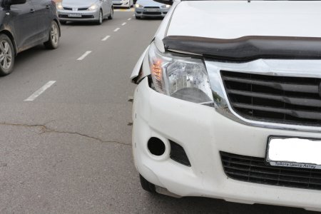 В Актау на пешеходном переходе сбили женщину