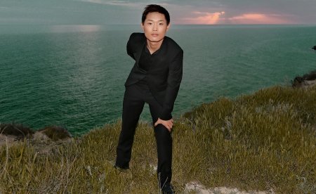 В Актау стартовал проект по поддержке вокалистов-любителей