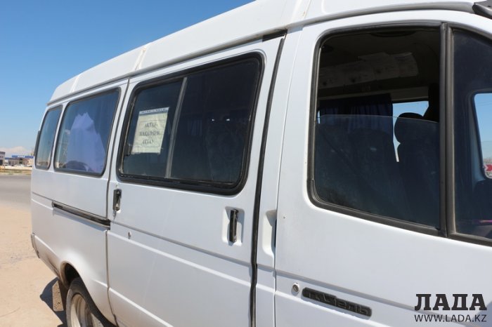 Водители Актау пожаловались на многочасовые очереди за газом