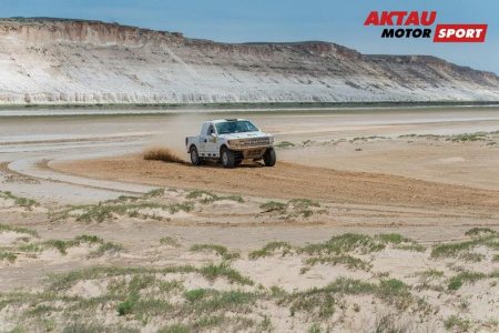 Экипаж №222 команды Aktau Motorsport удерживает третью строчку в рейтинге автомобилей категории Т2 на Rally Kazakhstan-2017