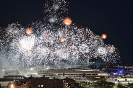 Световое шоу и грандиозный салют на открытии EXPO-2017 в Астане. Полное видео