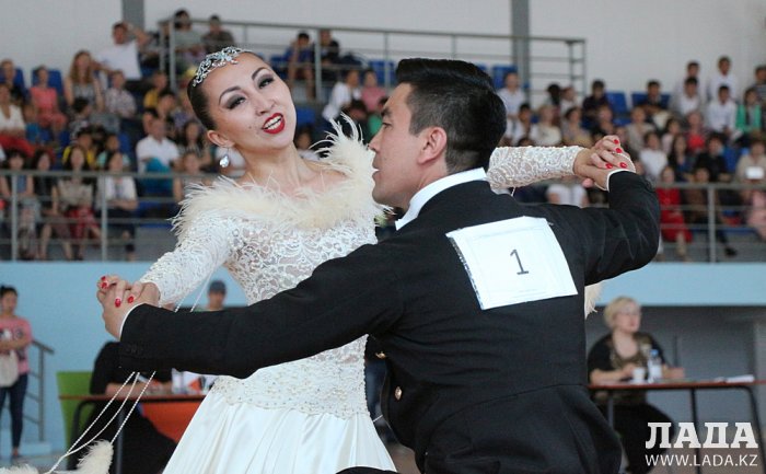 Чемпионат по спортивным танцам на колясках стартовал в Актау