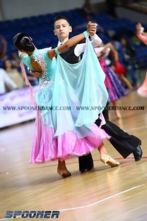 Пара из Актау завоевала пять медалей на международных соревнованиях по спортивным танцам