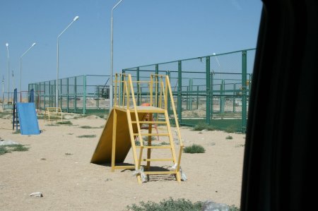 Детская площадка не для обычных детей