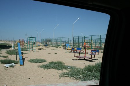 Детская площадка не для обычных детей