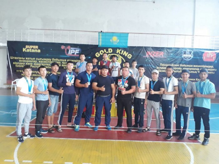 Мангистауские атлеты привезли десять золотых медалей с чемпионата Казахстана по пауэрлифтингу и жиму штанги лежа