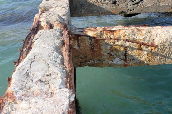 Травмоопасные пирсы Актау