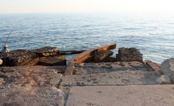 Травмоопасные пирсы Актау