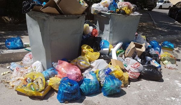 Зловонье мусора