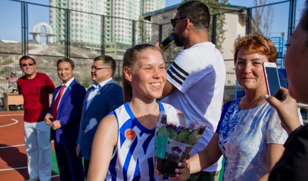 Баскетболистки из команды «Актау 7292» получили спортивные звания и разряды