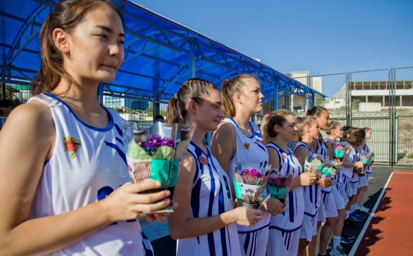 Баскетболистки из команды «Актау 7292» получили спортивные звания и разряды