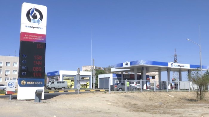 На заправках Актау цена на бензин АИ-92 поднялась до 144 тенге