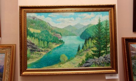 Художник Сергей Елисеев из ВКО победил ДЦП своим творчеством