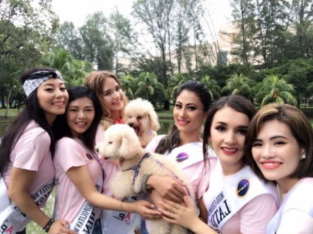 Казахстанка покорила своим платьем жюри Miss Cosmopolitan в Малайзии