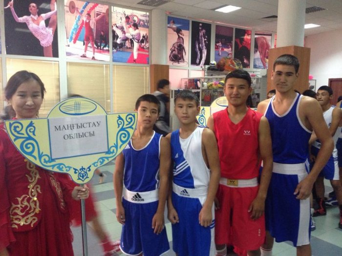 Боксеры из Мангистау завоевали 10 медалей на республиканском турнире в Атырау