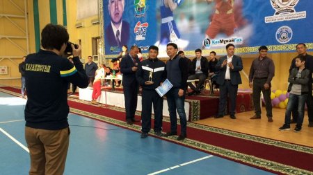 Боксеры из Мангистау завоевали 10 медалей на республиканском турнире в Атырау