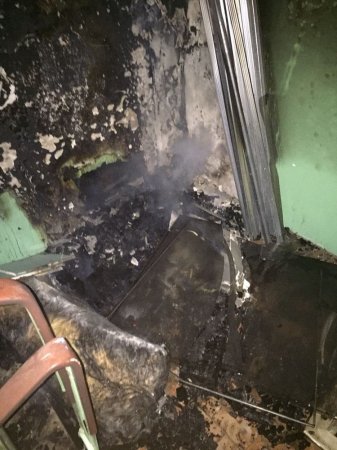 В Актау пожарные спасли мужчину