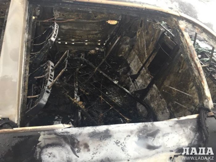 В 29 микрорайоне Актау сгорел автомобиль