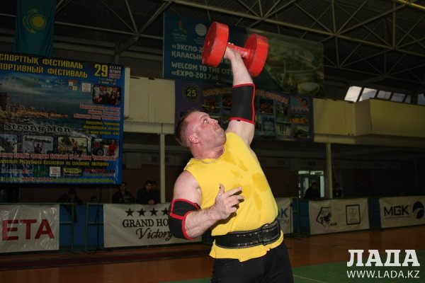 Алексей Писаревский стал победителем чемпионата Казахстана по силовому экстриму в Актау