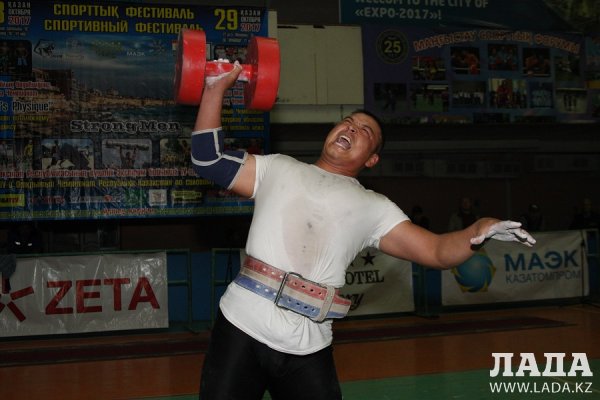 Алексей Писаревский стал победителем чемпионата Казахстана по силовому экстриму в Актау