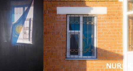 Кызылординец с флагом на окне: За патриотизм я получил штраф в 453 000 тенге
